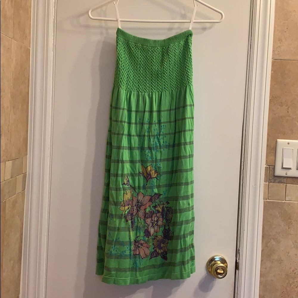 Strapless green-striped stretch mini-dress